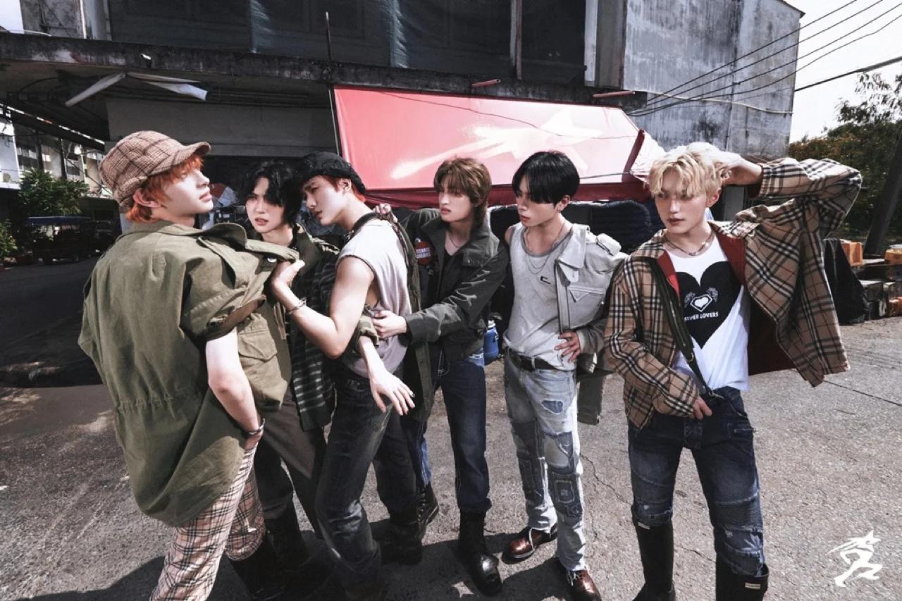 DAILY:DIRECTION Arrive With Afrobeats in Their Blood