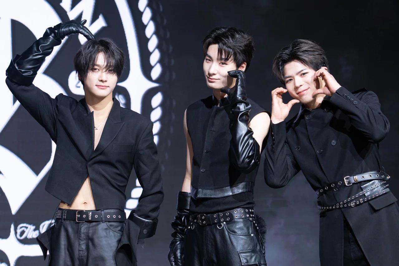 Big Ocean members PJ, Chanyeon, and Jiseok posing at THE GREATEST BATTLE album showcase. Photo: Parastar Entertainment