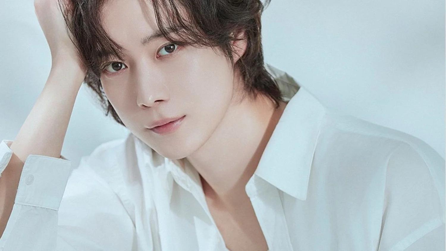 Kim Young Dae Enlists in the Korean Military This April.