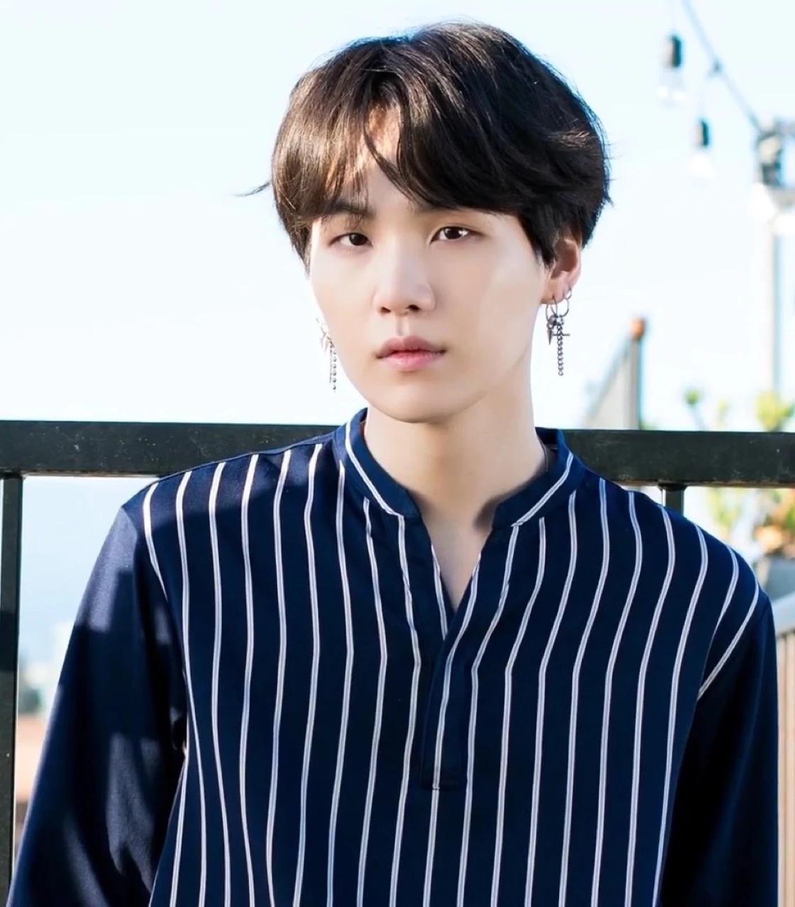 SUGA