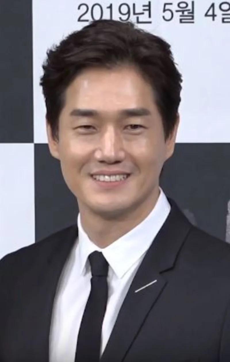 Yoo Ji-tae