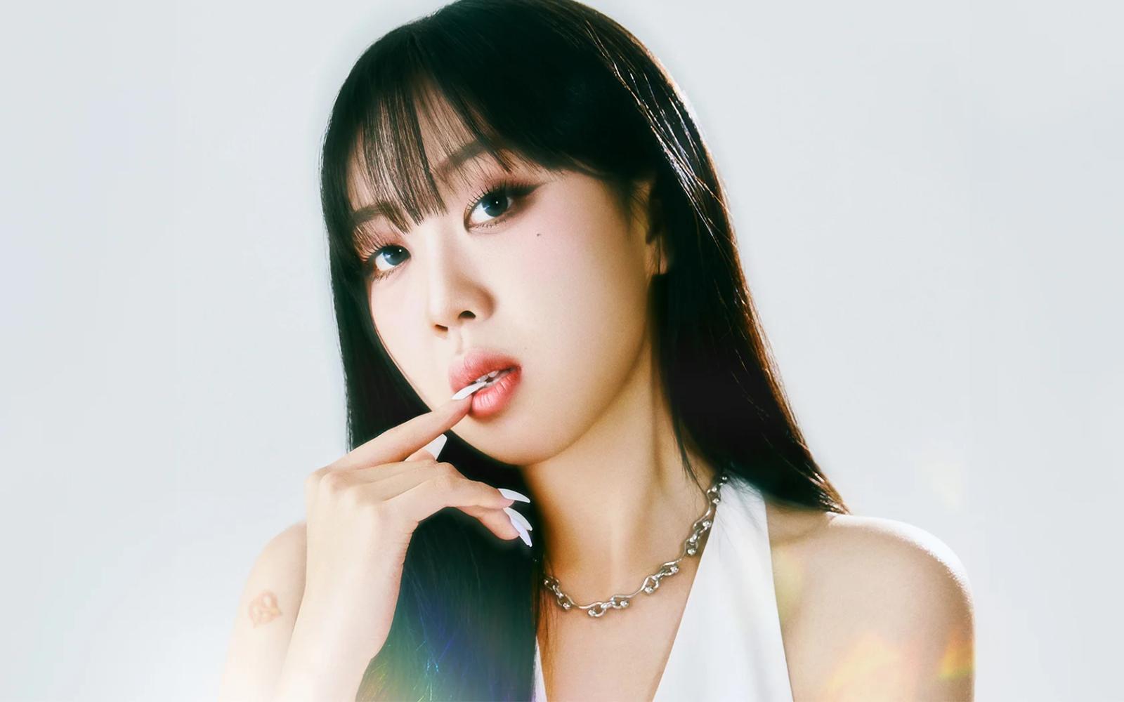 Lee Young Ji Warner Music MAINSTREAM partnership announcement 2026