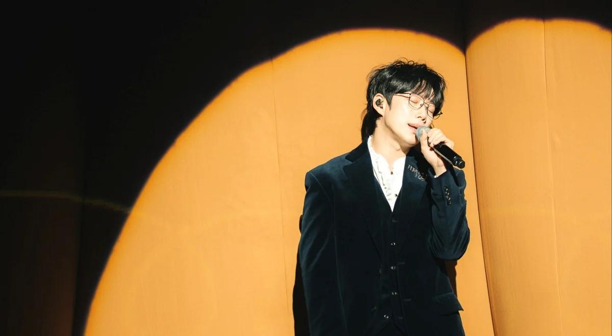 10cm Refunded Every Singapore Ticket for a Show He Finished.